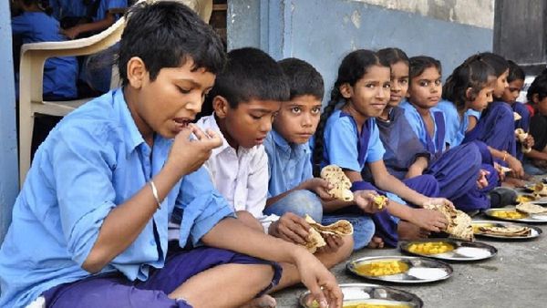ସ୍କୁଲ ଖୋଲିବାର ପ୍ରଥମ ଦିନରୁ ମିଳିବ ମଧ୍ୟାହ୍ନ ଭୋଜନ
