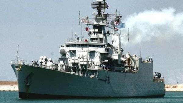 INS ବ୍ରହ୍ମପୁତ୍ରରେ ଲାଗିଲା ନିଆଁ, ଜଣେ ନାବିକ ନିଖୋଜ