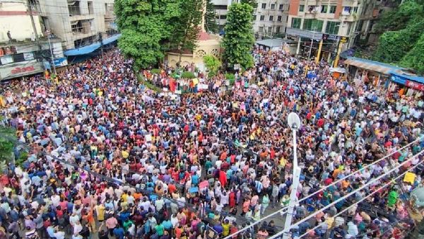 ସଂଖ୍ୟାଲଘୁଙ୍କ ସୁରକ୍ଷା ଆଇନ ଆଣିବା ଦାବିରେ ରାସ୍ତାକୁ ଓହ୍ଲାଇଲେ ଲକ୍ଷାଧିକ ହିନ୍ଦୁ