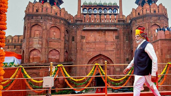 ୭ଟା୩୦ରେ ପତାକା ଉତ୍ତୋଳନ, ୭ଟା ୩୩ ରେ ଦେଶକୁ ସମ୍ବୋଧିତ କରିବେ ପ୍ରଧାନମନ୍ତ୍ରୀ, ଲାଲ୍ କିଲ୍ଲାରେ ୭ସ୍ତରୀୟ ସୁରକ୍ଷା ବ୍ୟବସ୍ଥା