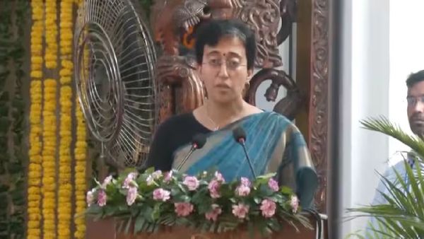 ଦିଲ୍ଲୀ ମୁଖ୍ୟମନ୍ତ୍ରୀ ଭାବେ ଶପଥ ନେଲେ ଆତିଶୀ