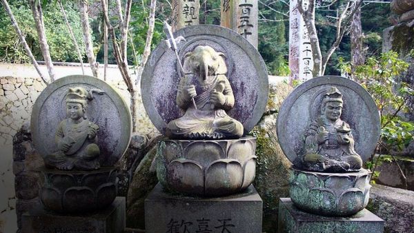 ଏହି ଦେଶରେ 'କଙ୍ଗିତେନ୍' ନାମରେ ପୂଜା ପାଆନ୍ତି ବିଘ୍ନ ବିନାଶକ