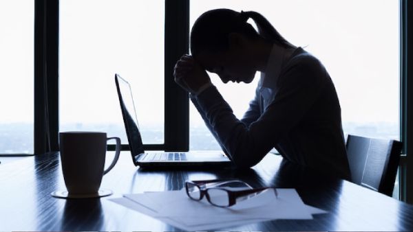 Work Stress: ଅତ୍ୟଧିକ କାମ ପାଇଁ ମୃତ୍ୟୁ, କମ୍ପାନୀରେ ଯୋଗଦେବାର ୪ ମାସରେ ଯୁବତୀଙ୍କର ଦେହାନ୍ତ