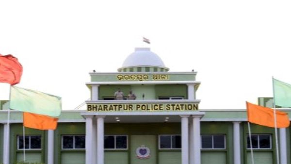 ଭରତପୁର ଥାନାରେ ଆର୍ମି ମେଜର ନିର୍ଯାତନା ମାମଲା: ସେ ଦିନ ରାତିର କାହାଣୀ ବଖାଣିଲେ ପୀଡ଼ିତା