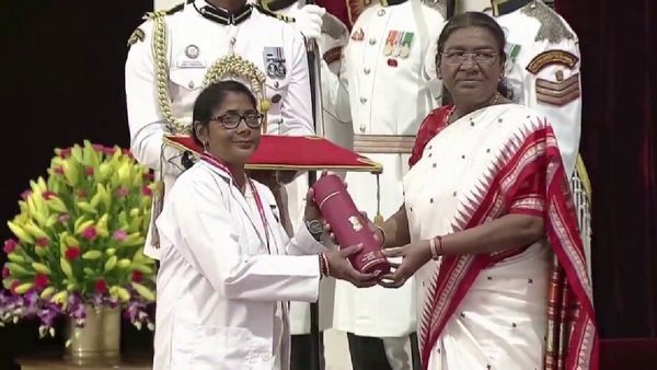 ସଂଯୁକ୍ତାଙ୍କୁ ମିଳିଲା ଜାତୀୟ ଫ୍ଲୋରେନ୍ସ ନାଇଟେଙ୍ଗଲ ପୁରସ୍କାର,ଅଭିନନ୍ଦନ ଜଣାଇଲେ ମୁଖ୍ୟମନ୍ତ୍ରୀ