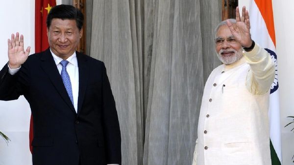 ୧୬ତମ ବ୍ରିକ୍ସ ସମ୍ମିଳନୀରେ ପହଞ୍ଚିଲେ ମୋଦୀ-ଜିନ୍‌ପିଙ୍ଗ୍‌