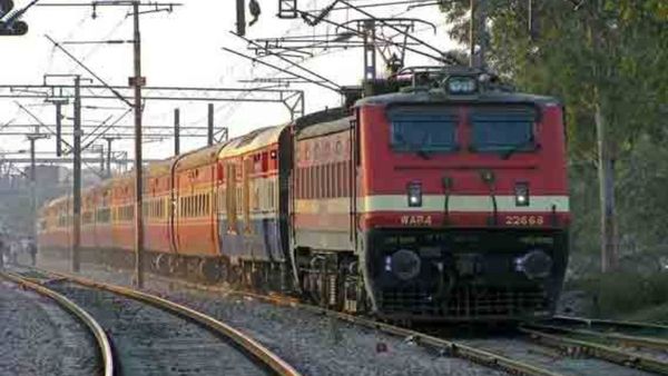 Train Ticket Booking: IRCTC ଟିକେଟ ବୁକିଂ ନୂଆ ନିୟମ, ସହଜରେ ମିଳିବ କନଫର୍ମ ଟିକେଟ, ଜାଣନ୍ତୁ ୫ ଉପାୟ