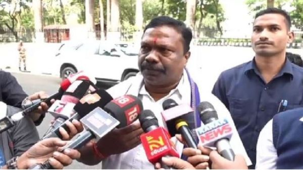 PM Awas Yojana: ପ୍ରଧାନମନ୍ତ୍ରୀ ଗ୍ରାମୀଣ ଆବାସ ଯୋଜନାର ନୂଆ ଗାଇଡ୍‌ଲାଇନ୍; ନିଜ ଘର ପାଇଁ ନିଜେ କରିବେ ସର୍ଭେ