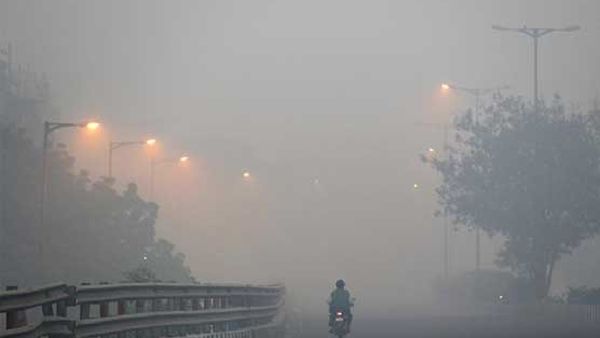 Delhi air pollution:ଏଣିକି ଘରେ ରହି ୫ ପ୍ରତିଶତ ସରକାରୀ କର୍ମଚାରୀ କରିବେ କାମ
