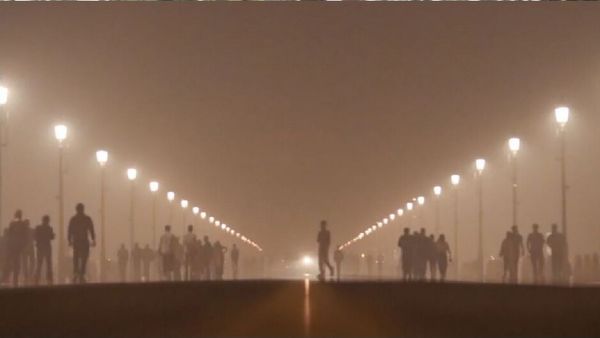 Delhi Air Pollution: ବିଷ ବଳୟରେ ଦିଲ୍ଲୀ, AQI ୫୦୦ ରେକର୍ଡ