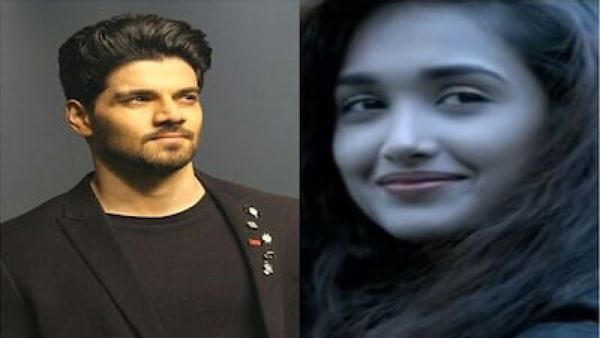 ବଲିଉଡରେ ଏହି ଅଭିନେତ୍ରୀ ମୃତ୍ୟୁ ପୂର୍ବରୁ କରିଥିଲେ ୫ ଥର ଆତ୍ମହତ୍ୟା ଉଦ୍ୟମ