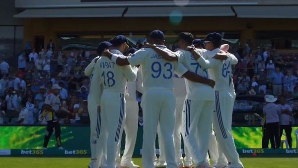 Border Gavaskar Trophy: ଦ୍ବିତୀୟ ଟେଷ୍ଟରେ ଅଷ୍ଟ୍ରେଲିଆଠୁ ହାରି WTC ଷ୍ଟାଣ୍ଡିଂରେ ୩ୟ ସ୍ଥାନରେ ଭାରତ, ସିରିଜ ୧-୧ ରେ ବରାବର