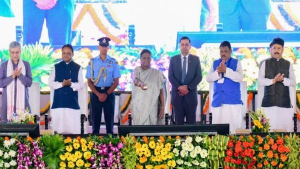 Droupadi Murmu: ମୟୂରଭଞ୍ଜକୁ ୩ ରେଳପଥ ପ୍ରକଳ୍ପ ଭେଟି ଦେଲେ ରାଷ୍ଟ୍ରପତି ଦ୍ରୌପଦୀ ମୁର୍ମୁ