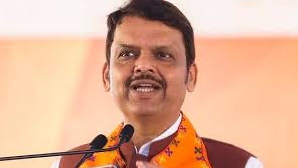 ଜାଣନ୍ତୁ କେତେ ପାଠ ପଢିଛନ୍ତି ଦେବେନ୍ଦ୍ର ଫଡନାଭିସ ଏବଂ କେତେ ସମ୍ପତ୍ତିର ମାଲିକ