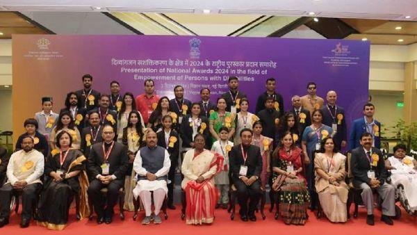 ଦିବ୍ୟାଙ୍ଗମାନଙ୍କ ଉଦ୍ୟମିତାକୁ ପ୍ରୋତ୍ସାହନ ଦେବାସହ ଦକ୍ଷତା ବିକାଶର ଆବଶ୍ୟକତା ରହିଛି : ରାଷ୍ଟ୍ରପତି