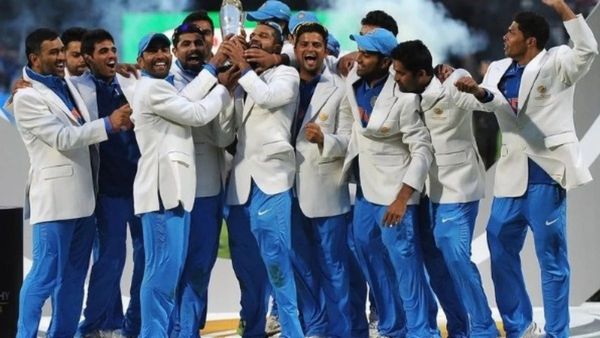 Champions Trophy: କାହିଁକି ଧଳାକୋର୍ଟ ପିନ୍ଧନ୍ତି ଚାମ୍ପିୟନ ଟିମ୍? କେବେଠୁ ଆରମ୍ଭ ହୋଇଛି ଏହି ପରମ୍ପରା?