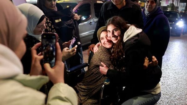 ୪୭୧ ଦିନ ପରେ ହମାସ କବଳରୁ ମିଳିଲା ମୁକ୍ତି, ଘରକୁ ବାହୁଡିଲେ ୩ ବନ୍ଧକ ମହିଳା