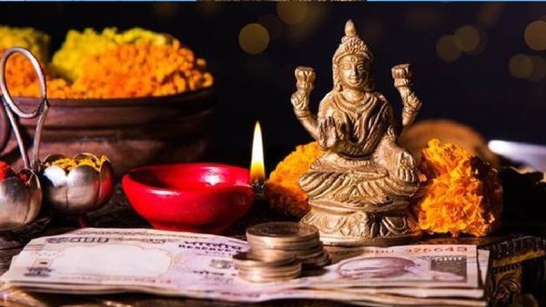 ମାଗିଲେ ବି ଭୁଲରେ ଦିଅନ୍ତୁ ନାହିଁ ଏହି ସବୁ ଜିନିଷ, ମାଡ଼ି ଆସିବ ବିପଦ