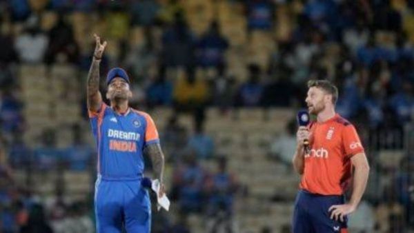 IND vs ENG: ଟସ୍ ଜିତି ବୋଲିଂ ନିଷ୍ପତ୍ତି ନେଲା ଇଂଲଣ୍ଡ, ଭାରତର ପ୍ରଥମେ ବ୍ୟାଟିଂ