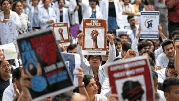 RG Kar Murder Case: ପୋଲିସ ଉପରେ ବଡ଼ ଆରୋପ ଲଗାଇଲେ ପୀଡିତାଙ୍କ ବାପା