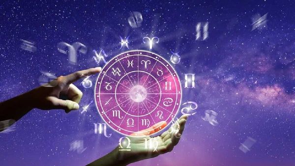 ଗୁରୁବାର ରାଶିଫଳ: ଜାଣନ୍ତୁ ଆଜି କିପରି କଟିବ ଆପଣଙ୍କ ଦିନ