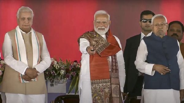 ଭାଗଲପୁରରୁ ବିରୋଧିଙ୍କୁ ଟାର୍ଗେଟ୍ କଲେ ମୋଦି, କହିଲେ 'ଜଙ୍ଗଲରାଜ'ମାନେ ଦେଉଛନ୍ତି ମହାକୁମ୍ଭକୁ ଗାଳି