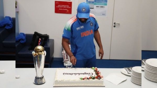 ICC Champions Trophy: କେକ୍ କାଟି ସେଲିବ୍ରେସନ କଲେ ରୋହିତ ବାହିନୀ