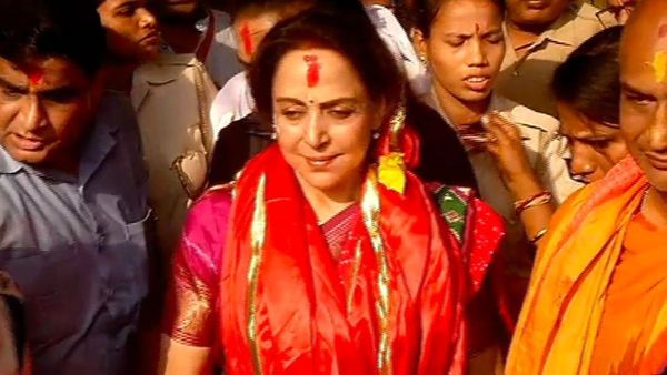 ଜଗନ୍ନାଥ ଧାମରେ ହୋଲି ଖେଳିଲେ ହେମା ମାଳିନୀ, ମହାବାହୁଙ୍କୁ କଲେ ଦର୍ଶନ