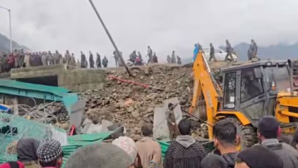 ଜମ୍ମୁ-କଶ୍ମୀରରେ ବଡ଼ ଧରଣର ଭୂସ୍ଖଳନ,ଫସିଲେ ଲୋକେ