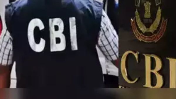 ପୂର୍ବତନ ମୁଖ୍ୟମନ୍ତ୍ରୀଙ୍କ ଘରେ ସିବିଆଇ ରେଡ୍