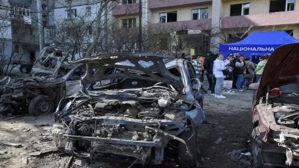 ରୁଷ ରାଷ୍ଟ୍ରପତିଙ୍କ ଉପରେ ଆକ୍ରମଣ , ପୁଟିନଙ୍କ କାର୍ ଜଳି ପୋଡି ପାଉଁଶ