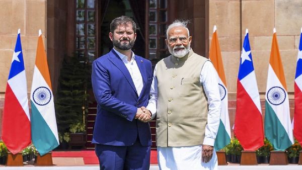 ୫ ଦିନିଆ ଭାରତ ଗସ୍ତରେ ଚିଲି ରାଷ୍ଟ୍ରପତି ,ପ୍ରଧାନମନ୍ତ୍ରୀଙ୍କ ସହ ହେଲା ଗୁରୁତ୍ବପୂର୍ଣ୍ଣ ଆଲୋଚନା…