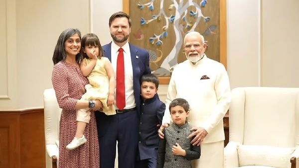 ପ୍ରଧାନମନ୍ତ୍ରୀ ମୋଦୀଙ୍କୁ ଭେଟିଲେ ଆମେରିକା ଉପରାଷ୍ଟ୍ରପତି ଓ ତାଙ୍କ ପରିବାର