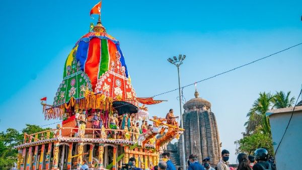 ସାଢେ ୩ଟାରୁ ରୁକୁଣା ରଥ ଟଣା