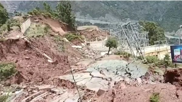 ଜମ୍ମୁ-କାଶ୍ମୀରରେ ଭୂସ୍ଖଳନ: ୩ ମୃତ