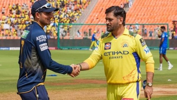 IPL 2025: ଟସ୍ ଜିତିଲେ ମହେନ୍ଦ୍ର ସିଂହ ଧୋନି, ପ୍ରଥମେ ଚେନ୍ନାଇର ବ୍ୟାଟିଂ