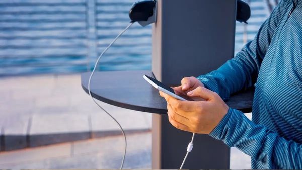 ମୋବାଇଲ ଖରାପ କରିବାକୁ ଚାହୁଁ ନଥିଲେ ଏହି ସମୟରେ କରନ୍ତୁ ନାହିଁ....