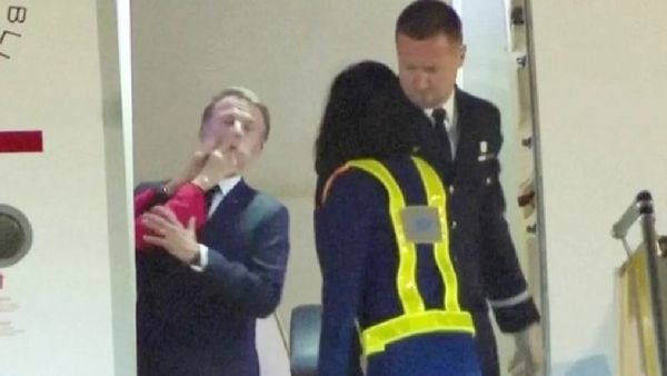 ଫ୍ରାନ୍ସ ରାଷ୍ଟ୍ରପତି ଇମାନୁଏଲ ମାକ୍ରନଙ୍କୁ ଚାପୁଡ଼ା ମାରିଲେ ପତ୍ନୀ!