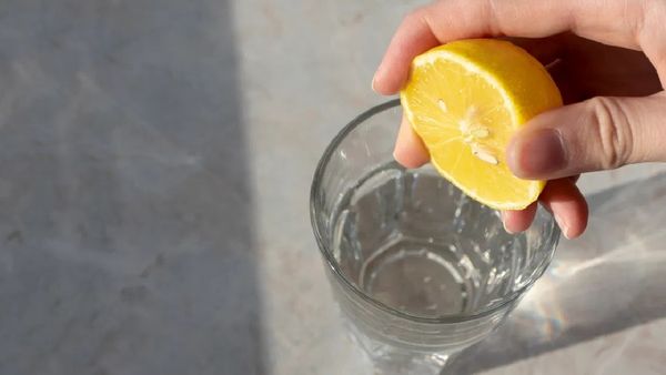 ସାବଧାନ !ଶରୀର ପାଇଁ ହାନିକାରକ ହୋଇପାରେ ଲେମ୍ବୁ ପାଣି