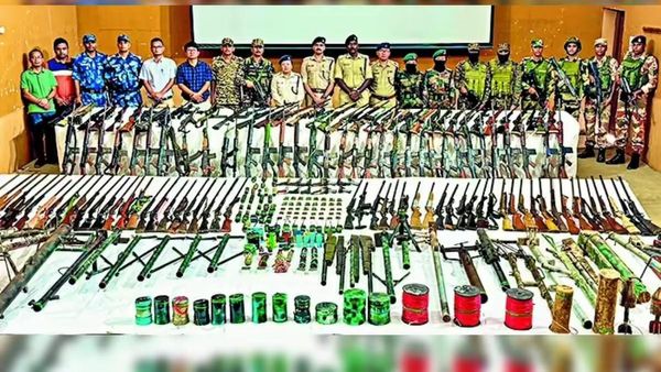 ସେନାକୁ ବଡ଼ ସଫଳତା, ମଣିପୁରରେ ବିପୁଳ ପରିମାଣର ଅସ୍ତ୍ରଶସ୍ତ୍ର ଜବତ