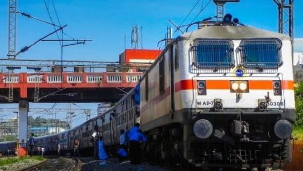 ପଣ୍ୟ ପରିବହନ କ୍ଷେତ୍ରରେ ପୂର୍ବତଟ ରେଳପଥର ନୂତନ ମାନଦଣ୍ଡ; ରେକର୍ଡ ୧୪୮ ଦିନରେ ୧୦୦ ନିୟୁତ ଟନ୍ ପଣ୍ୟ ଅପସାରଣ