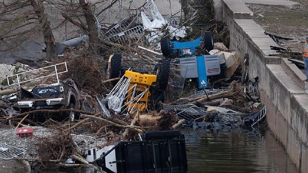 ଦୁଇ ପଡ଼ୋଶୀ ଦେଶରେ ପ୍ରକୃତିର ତାଣ୍ଡବ, ନେଲାଣି ଏତିକି ଜୀବନ