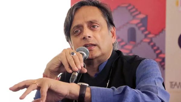 କଂଗ୍ରେସଠାରୁ ପୁଣି ଭିନ୍ନ ଶଶି ଥରୁରଙ୍କ ମତ, ପ୍ରଧାନମନ୍ତ୍ରୀ-ମୁଖ୍ୟମନ୍ତ୍ରୀଙ୍କୁ ହଟାଇବା ବିଲ୍ ଉପରେ ଦଳରେ ମତଭେଦ