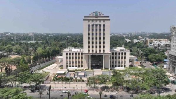 ଦୁର୍ଗାପୂଜାରେ ପଲିଥିନ୍ ବ୍ୟାଗ୍‌ରେ ଭୋଗ ନ ନେବା ପାଇଁ ଲୋକଙ୍କୁ ଅପିଲ୍ କଲା ବିଏମସି