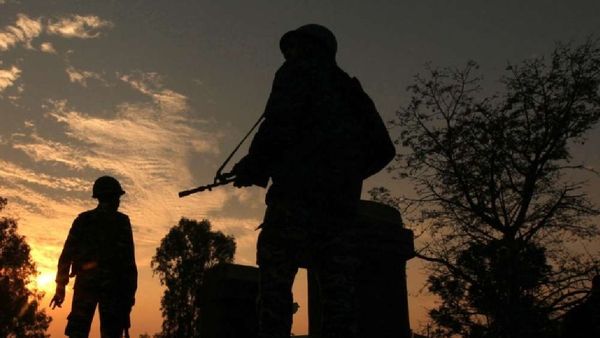 ପାଲାମୁ ଜଙ୍ଗଲରେ ଭୟଙ୍କର ଗୁଳିବିନିମୟ , ଦୁଇ ଯବାନ ସହିଦ, ଜଣେ ଗୁରୁତର