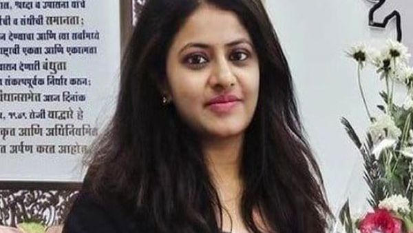 ପୁଣି ପୂଜା ଖେଡକର ଉପରେ ଗୁରୁତର ଅଭିଯୋଗ