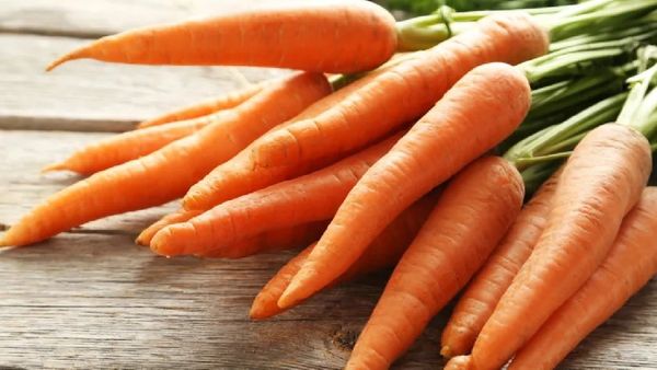 ଗାଜରରେ ଭରି ରହିଛି ଔଷଧୀୟ ଗୁଣ, ଗୋଟିଏ ଗ୍ଲାସ୍ ଗାଜର ରସ....