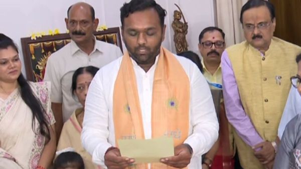 ବିଧାନସଭାରେ ଶପଥ ନେଲେ ଜୟ ଢୋଲକିଆ