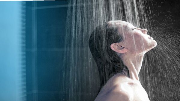 ଶୀତ ଦିନରେ ଗରମ ପାଣିରେ ଗାଧୋଉଥିଲେ ସାବଧାନ