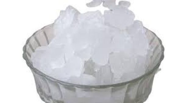 ଶୀତଦିନେ ଖାଆନ୍ତୁ ମିଶ୍ରି , ହେବ ନାହିଁ ....